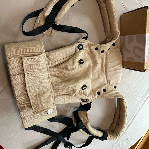 Tula Tan Linen Baby with Black Button - Picture 1 of 8